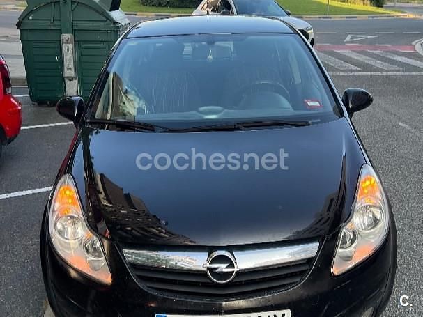 Negro Usado 2009 Opel Corsa Berlina | 3950 € (Precio justo) - Imagen 1/4