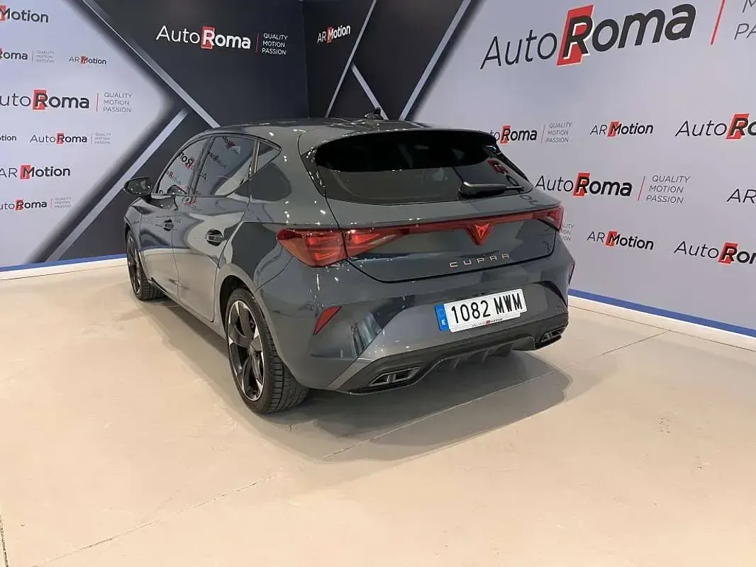Usado Cupra Leon 150 CV (110 kW) 2025 Gris Utilitario