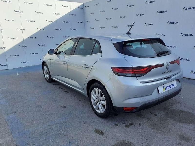 Usado Renault Mégane IV Intens 116 CV (85 kW) 2021 Plateado Utilitario