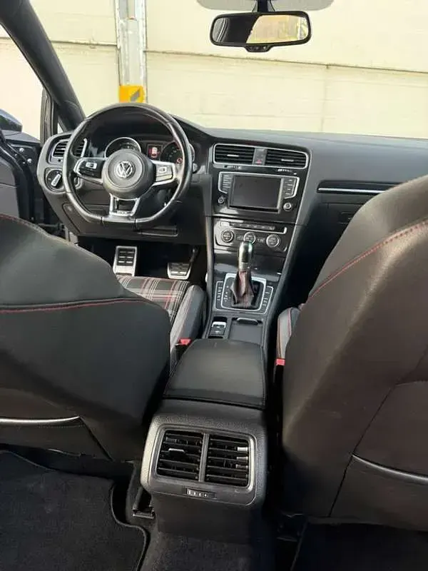 Używany VW Golf VII GTI 230 KM (169 kW) 2016 Czarny Hatchback
