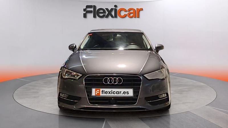 Usado Audi A3 Advanced 110 CV (80 kW) 2016 Gris Berlina
