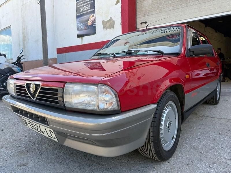 Usado Alfa Romeo 33 86 CV (63 kW) 1990 Rojo Berlina