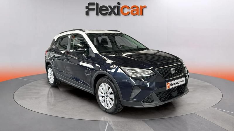Usado Seat Arona Style 110 CV (80 kW) 2022 Azul SUV