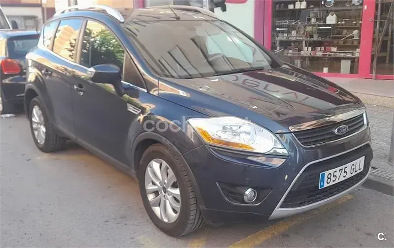 Usado Ford Kuga Trend 136 CV (100 kW) 2009 Negro SUV