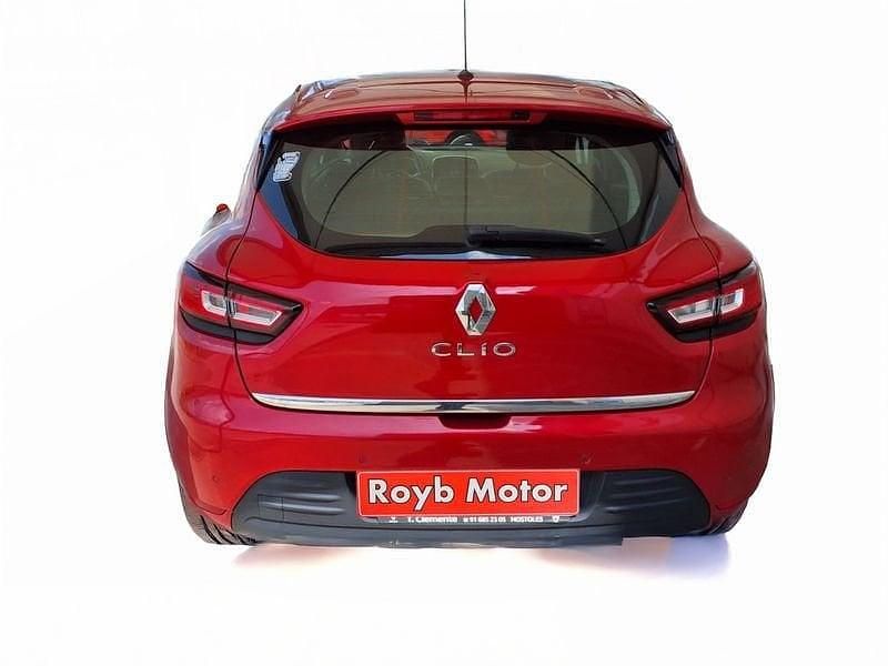 Usado Renault Clio IV Zen 90 CV (66 kW) 2018 Rojo Berlina