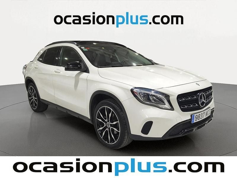 Usado Mercedes GLA200 136 HP (100 kW) 2017 Branco SUV