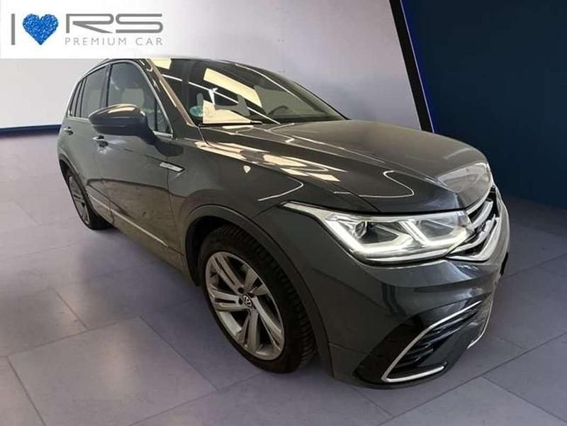Usado VW Tiguan R-line 150 CV (110 kW) 2021 Gris SUV
