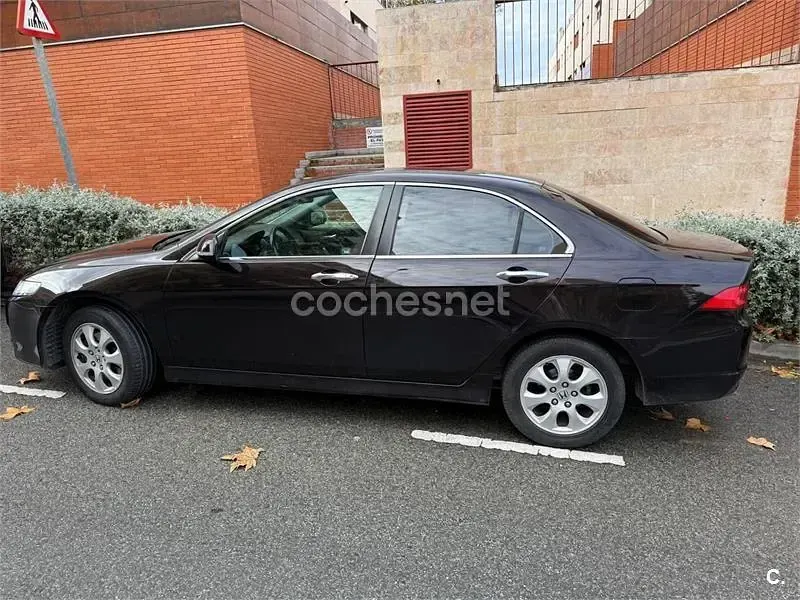 Usado Honda Accord Executive 140 CV (102 kW) 2007 Negro Berlina