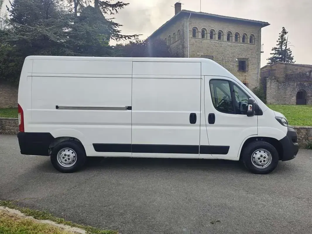 Usado Peugeot Boxer S 140 CV (102 kW) 2020 Blanco Van
