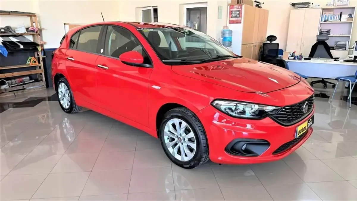 Usado Fiat Tipo Mirror 95 CV (69 kW) 2020 Rojo Utilitario