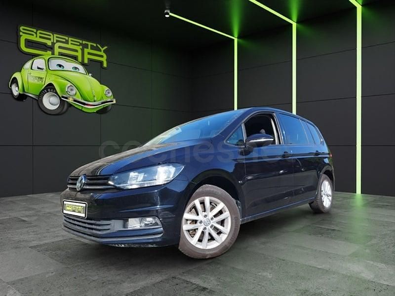 Usado VW Touran Edition 110 CV (80 kW) 2016 Negro Monovolumen