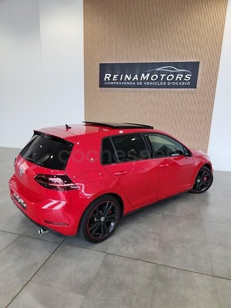 Usado VW Golf VII GTI 245 CV (180 kW) 2019 Rojo Berlina