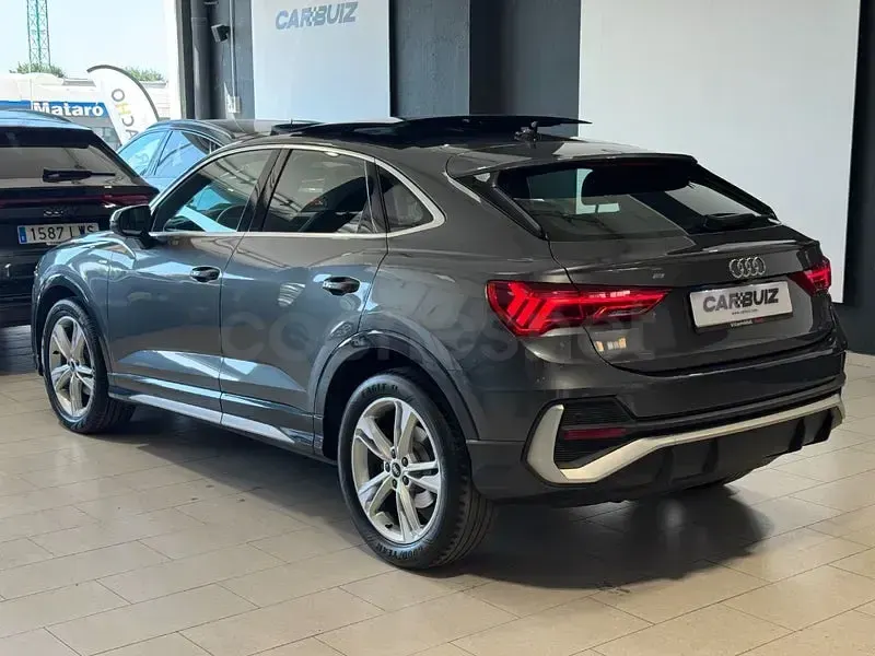 Usado Audi Q3 Sportback S-Line 150 CV (110 kW) 2023 Gris / plata SUV