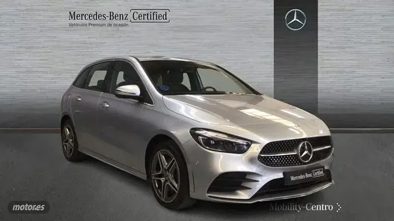 Usado Mercedes B250 217 CV (159 kW) 2025 Plateado Utilitario