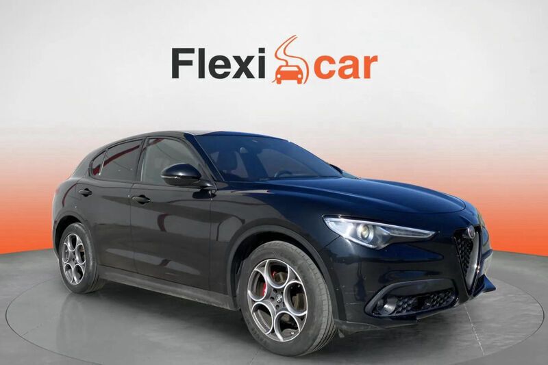 Negro Usado 2022 Alfa Romeo Stelvio Sprint SUV | 28.990 € (Precio justo) - Imagen 1/4
