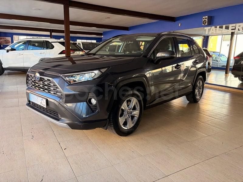 Usado Toyota RAV4 Hybrid Advance 218 CV (160 kW) 2022 Gris / plata SUV