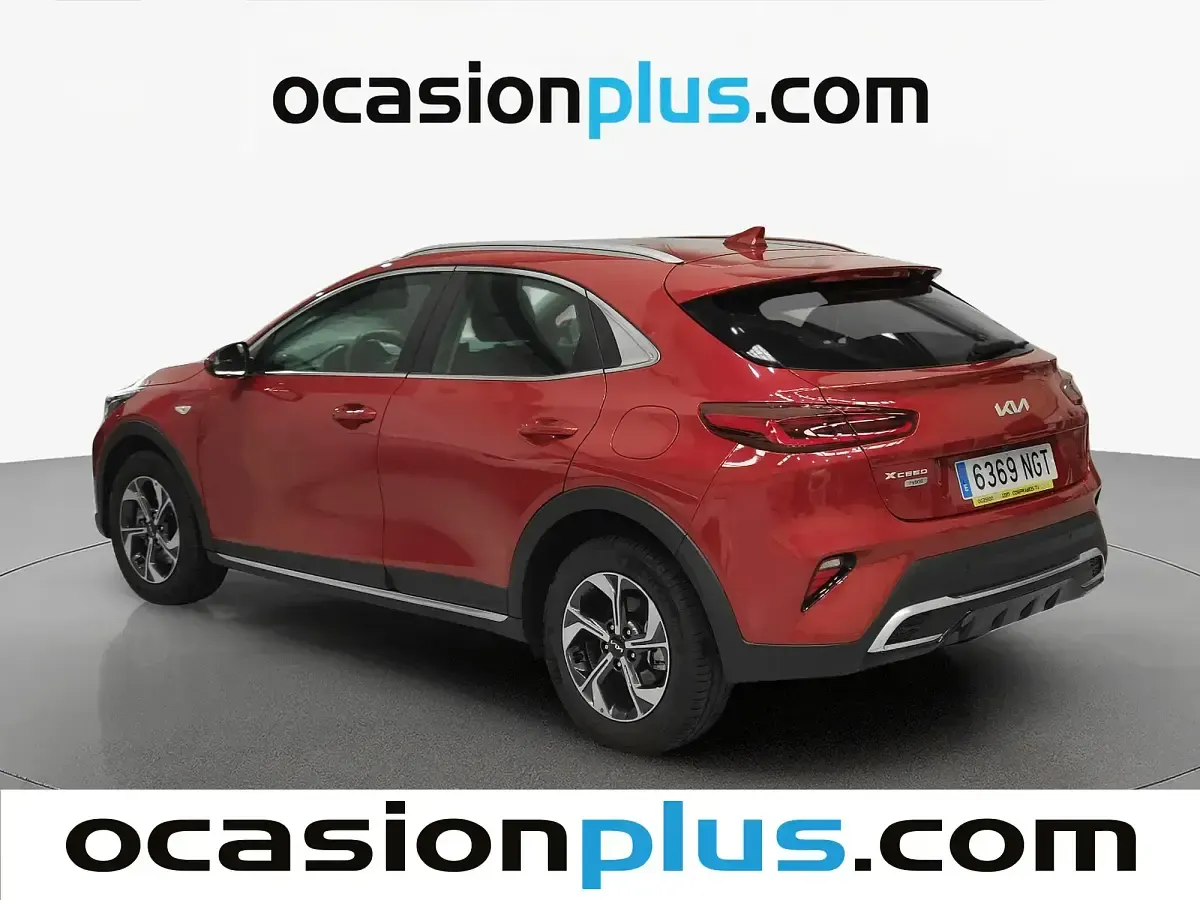 Usado Kia XCeed 140 CV (102 kW) 2025 Rojo SUV