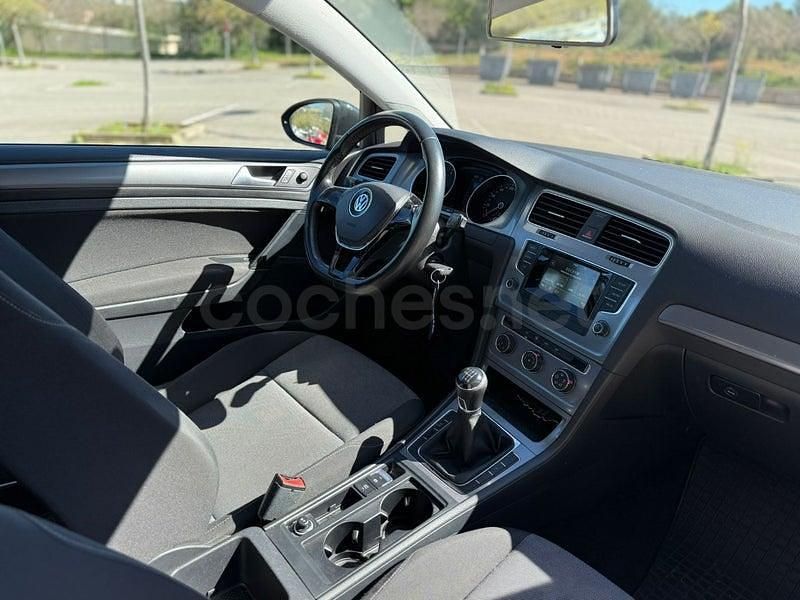 Usado VW Golf VII Edition 105 CV (77 kW) 2014 Gris / plata Berlina