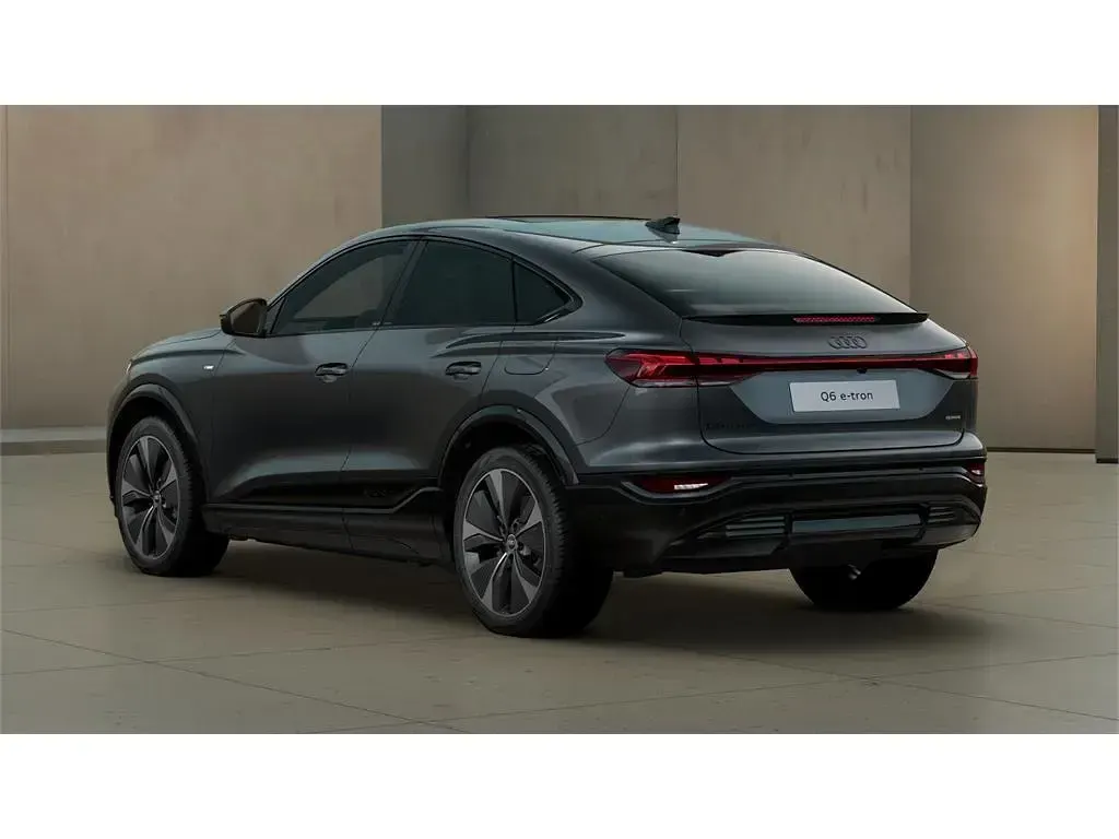 Nuevo Audi Q6 Sportback e-tron 284 kW (387 CV) 2026 Gris daytona SUV