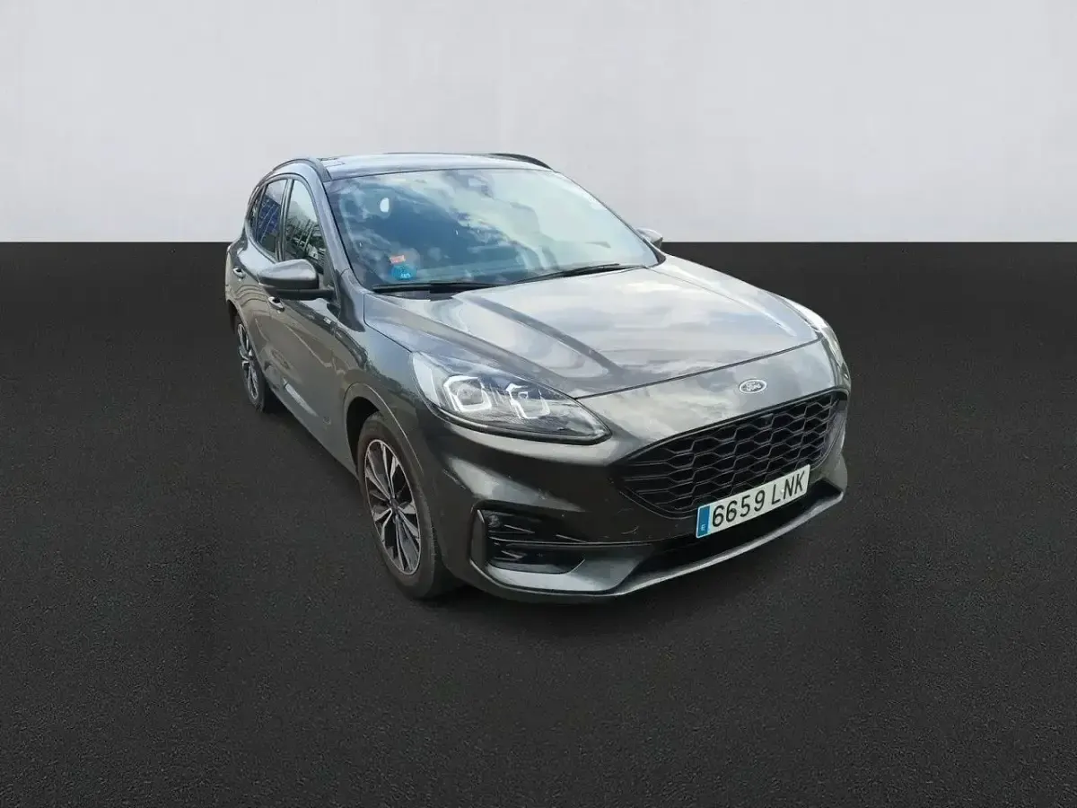 Usado Ford Kuga ST-Line X 226 CV (166 kW) 2021 Gris SUV