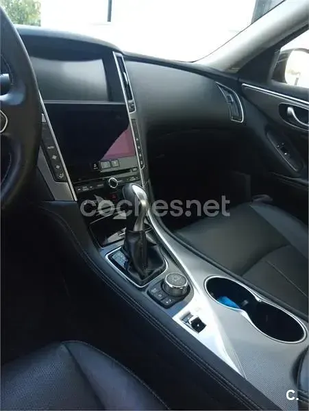 Usado Infiniti Q50 170 CV (125 kW) 2015 Negro Berlina
