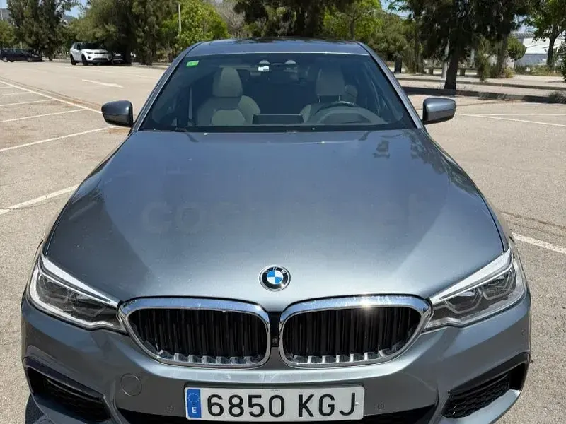 Usado BMW 520 Shadowline 190 CV (139 kW) 2017 Gris / plata Berlina