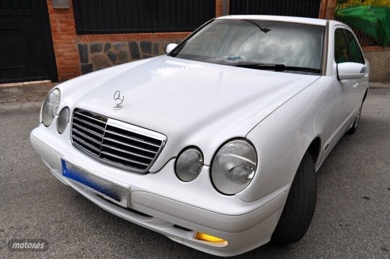 Occasion Mercedes E200 Elegance 122 PK (89 kW) 2001 Wit Sedan