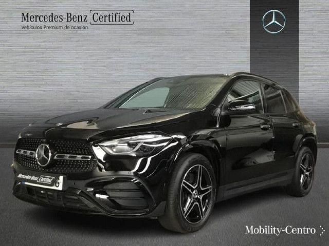 Usado Mercedes GLA220 AMG line 190 CV (139 kW) 2024 Negro noche SUV