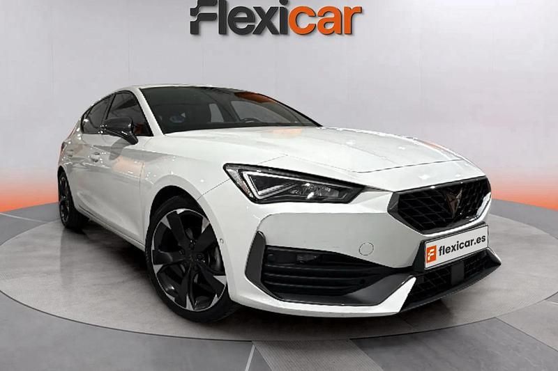 Blanco Usado 2023 Cupra Leon Berlina | 15.990 € (Buen precio) - Imagen 1/4
