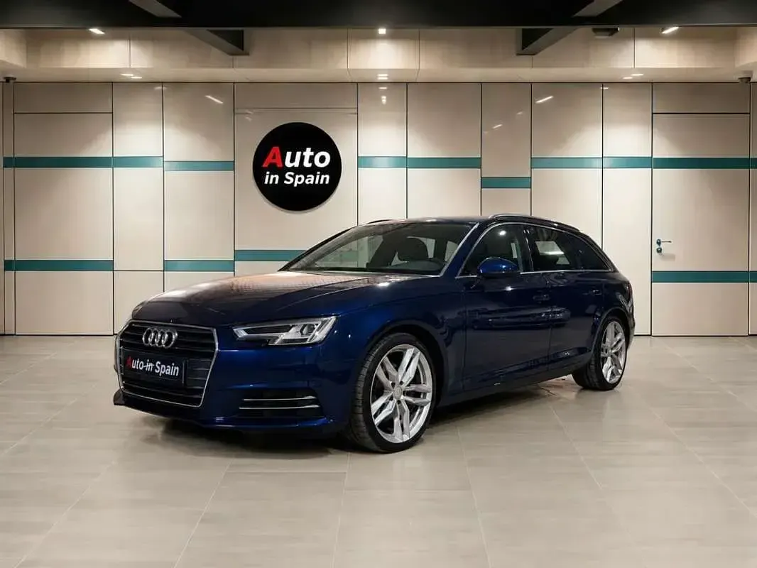 Usado Audi A4 150 CV (110 kW) 2017 Azul Familiar