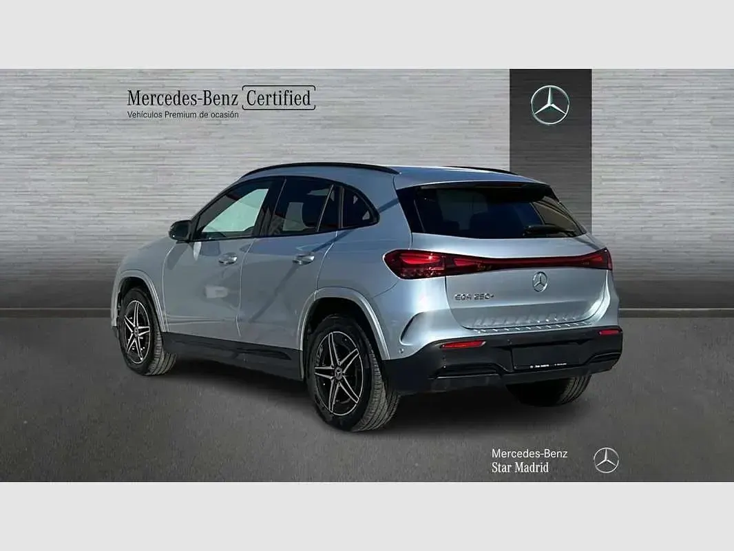 Usado Mercedes EQA250+ 139 kW (190 CV) 2025 Plateado SUV