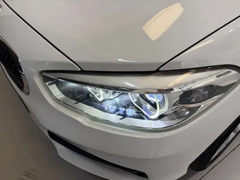Usado BMW 118 Comfort Edition 150 CV (110 kW) 2016 Blanco Utilitario