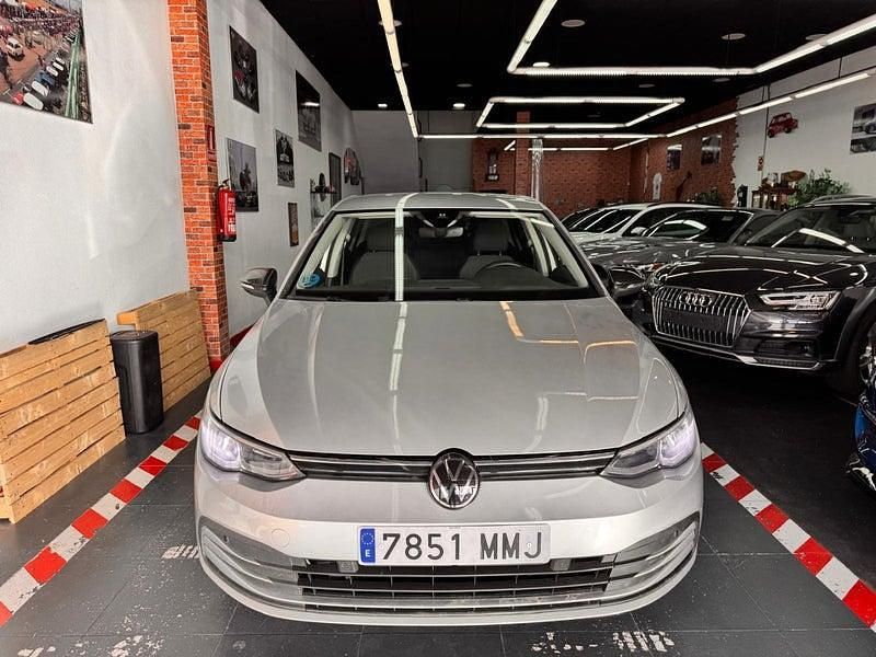 Occasion VW Golf VIII 110 ch (80 kW) 2023 Gris Berline