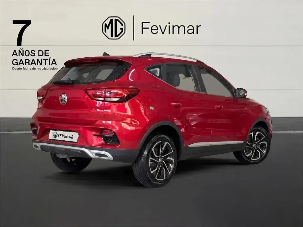 Usado MG ZS Luxury 111 CV (81 kW) 2025 Rojo SUV