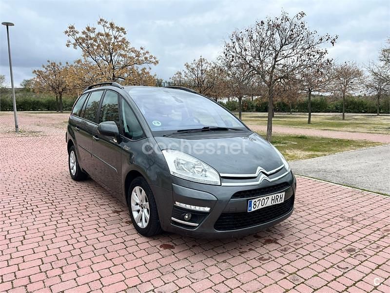 Usado Citroën Grand C4 Picasso Seduction 112 CV (82 kW) 2013 Gris / plata Monovolumen