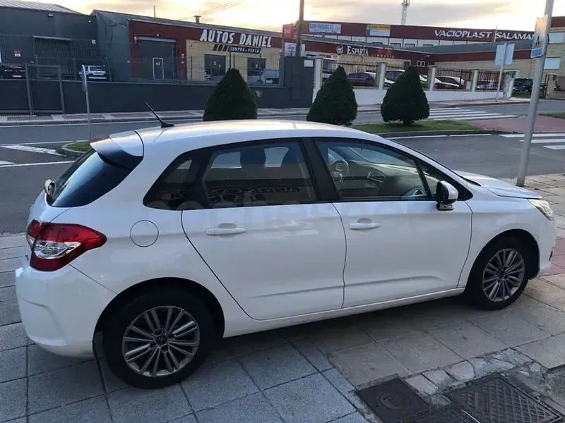 Usado Citroën C4 Tonic 92 CV (67 kW) 2013 Blanco Berlina