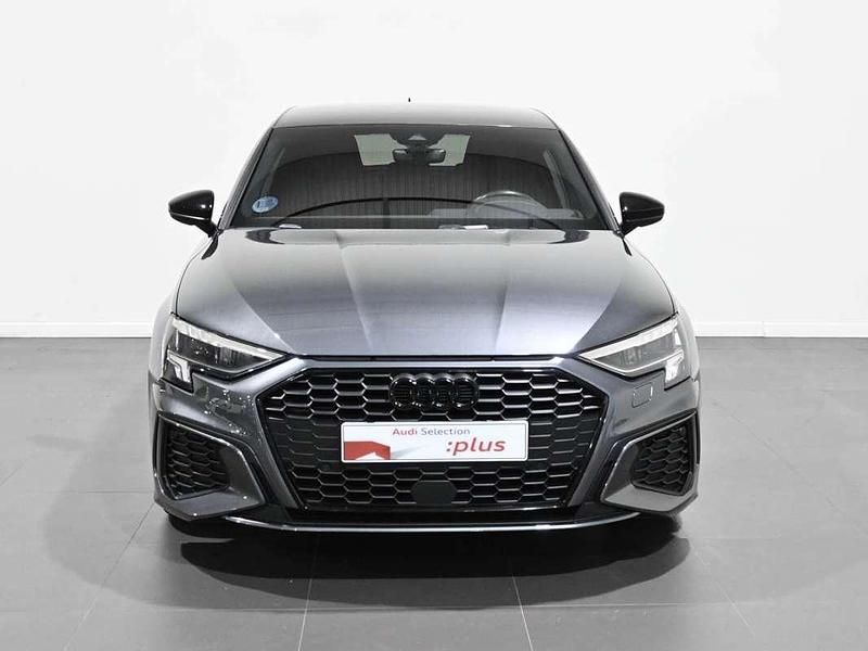 Usado Audi A3 Sportback Ambiente 150 CV (110 kW) 2021 Gris Utilitario