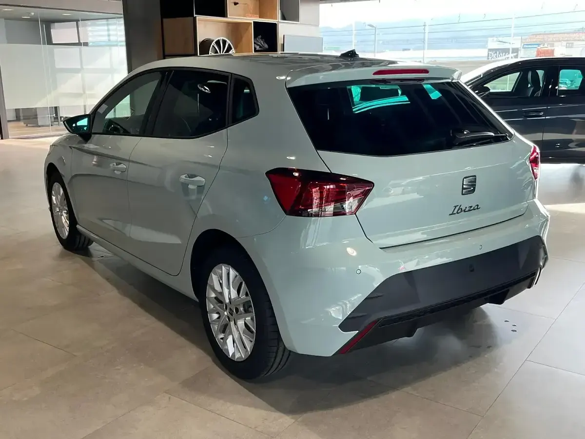Uusi Seat Ibiza Style 115 HP (84 kW) 2026 Valkoinen Viistoperä