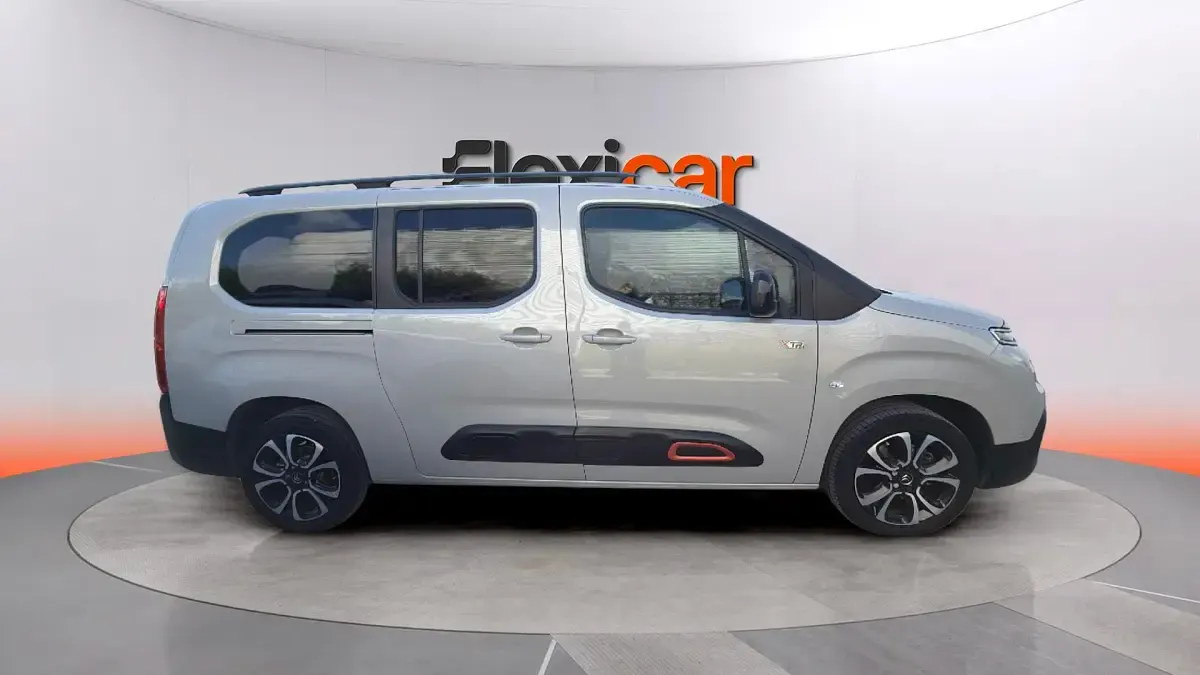 Usado Citroën Berlingo Shine 131 CV (96 kW) 2021 Beige Monovolumen