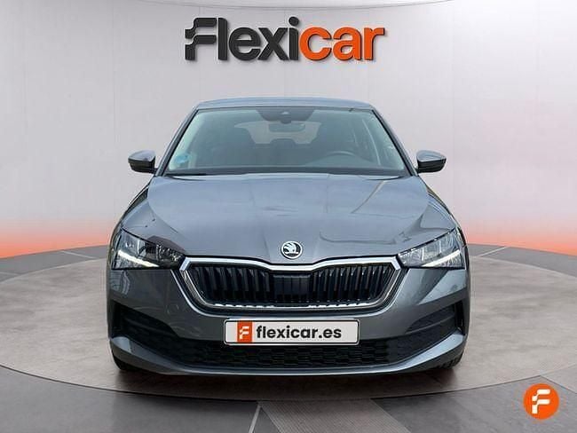 Usado Skoda Scala Active 110 CV (80 kW) 2022 Gris Utilitario