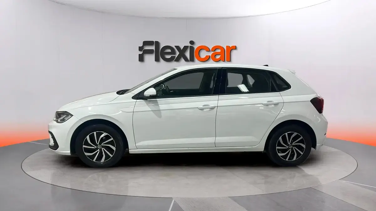 Usado VW Polo R-line 95 CV (69 kW) 2021 Blanco Utilitario