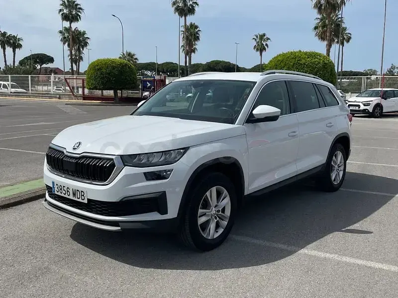 Käytetty Skoda Kodiaq Ambition 150 HP (110 kW) 2022 Valkoinen Katumaasturi