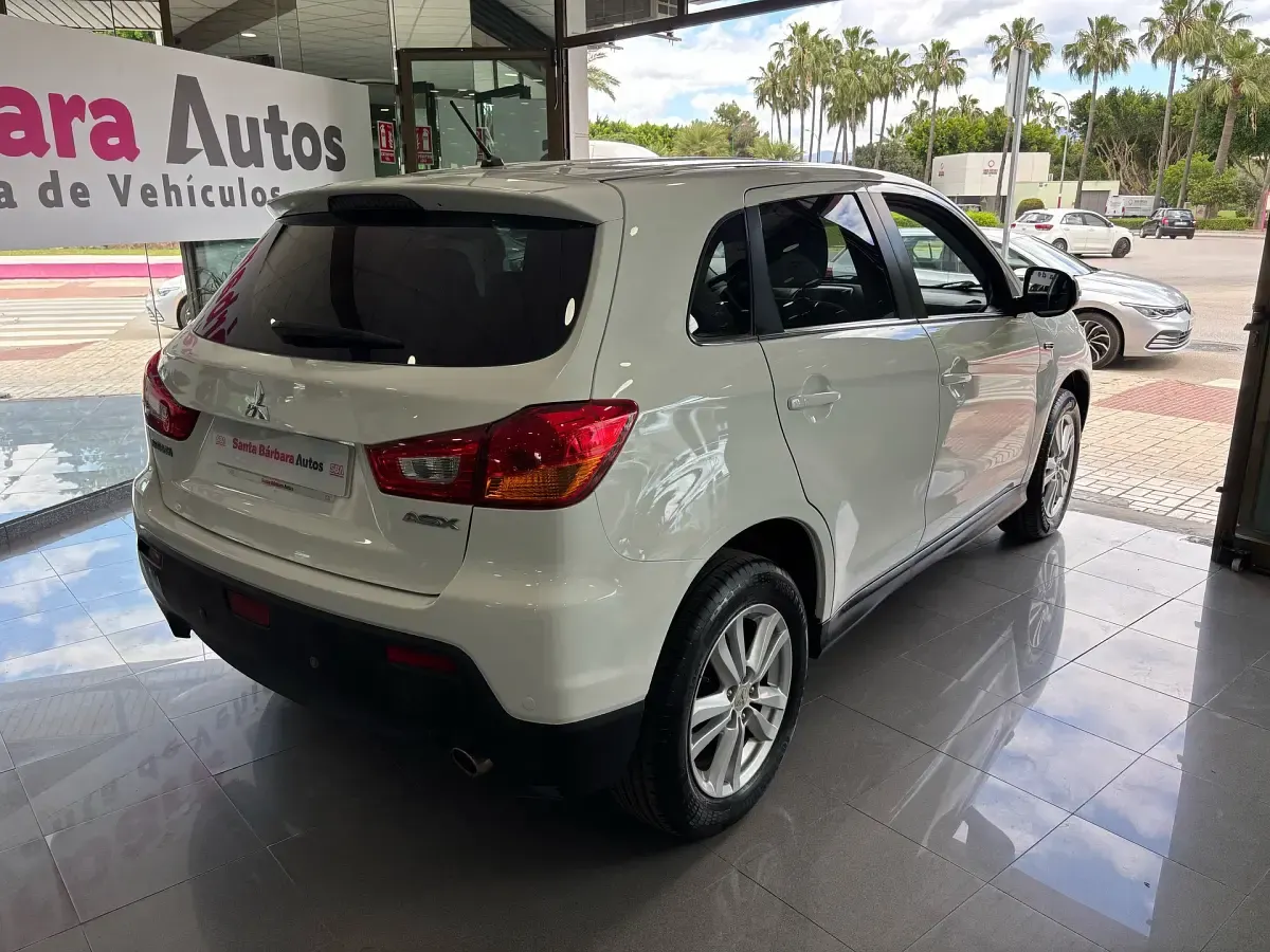 Usado Mitsubishi ASX Motion 116 CV (85 kW) 2012 Blanco SUV