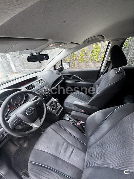 Usado Mazda 5 Style 115 HP (84 kW) 2011 Preto Monovolume