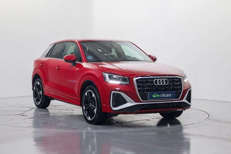 Usado Audi Q2 S-Line 116 CV (85 kW) 2022 Rojo SUV
