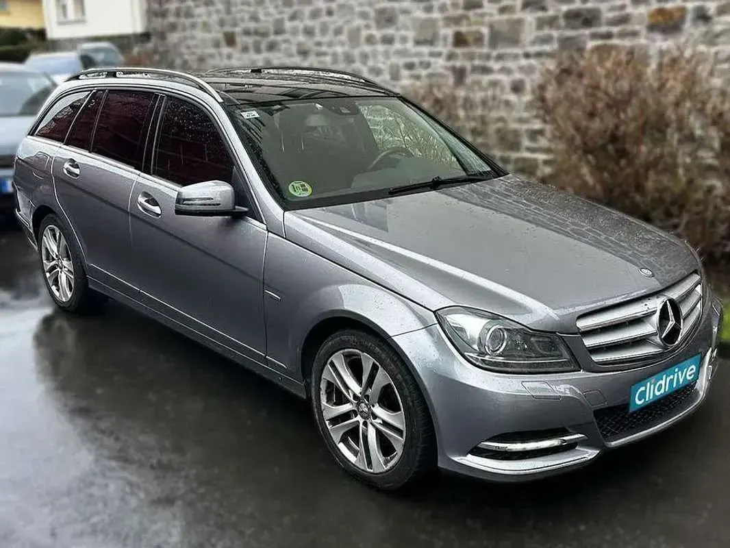 Usado Mercedes C300 Avantgarde 231 CV (169 kW) 2011 Gris Familiar