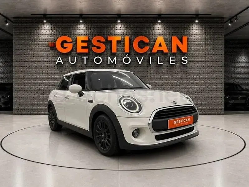 Usado Mini ONE 102 CV (75 kW) 2020 Blanco Utilitario
