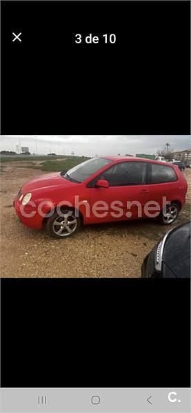 Usado VW Polo Trendline 75 CV (55 kW) 2003 Rojo Berlina