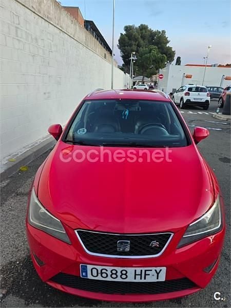 Usado Seat Ibiza ST FR 105 CV (77 kW) 2012 Rojo Familiar