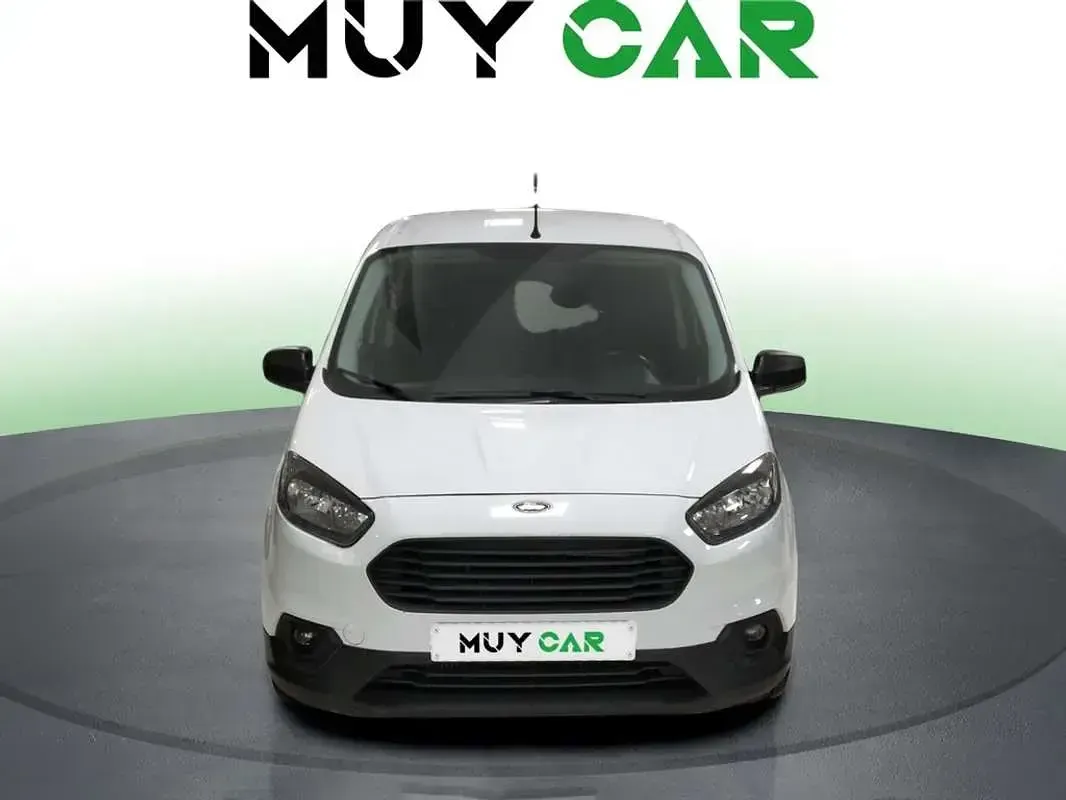 Usado Ford Transit Trend 102 CV (75 kW) 2023 Blanco Van